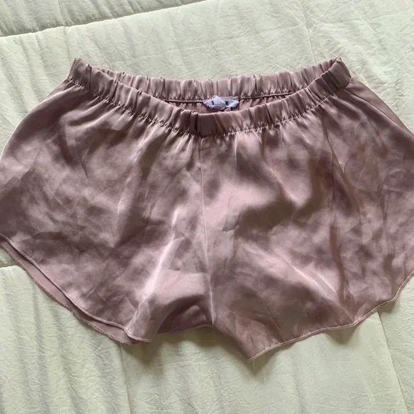 Garage sleepwear 2024